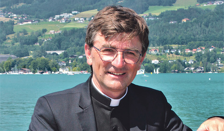 Pfarrer Ernst Wageneder ist Kurat für pastorale Innovation und Referent für Tourismuspastoral, Wallfahrtsseelsorge und missionarische Pastoral. Als langjähriger Pfarrer von Mondsee (bis 2021) war er Mitbegründer des Festivals Kirch‘Klang. 