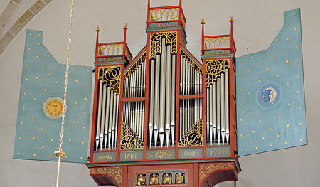 Nachbau (Replik) einer gotischen Orgel.  