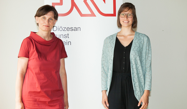 Martina Gelsinger (DKV) und Eva Schmolmüller (Preisträgerin)