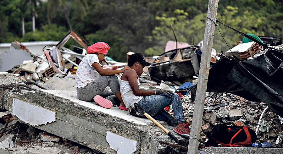 Tausende Menschen werden noch unter den Trümmern vermisst. / APA-Images / AFP / JUAN BARRETO Tausende Menschen werden noch unter den Trümmern vermisst.