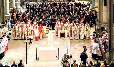 Von Freitag bis Sonntag feierte die Diözese Linz ihren Dom. Höhepunkt war der große Dankgottesdienst am Sonntagnachmittag. 