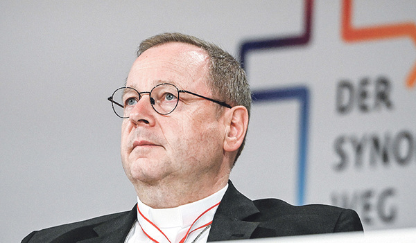 Bischof Georg Bätzing, Vorsitzender der Deutschen Bischofskonferenz, übt Kritik an der Erklärung des Vatikan  zum Reformprozess „Synodaler Weg“. 
