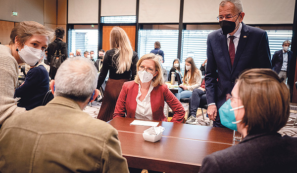 Zum Auftakt des ersten Klimarat-Treffens schauten auch Umweltministerin Leonore Gewessler und Bundespräsident Alexander Van der Bellen vorbei.