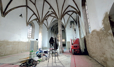 Freundlich und hell ist die Kirche nach der Sanierung.   