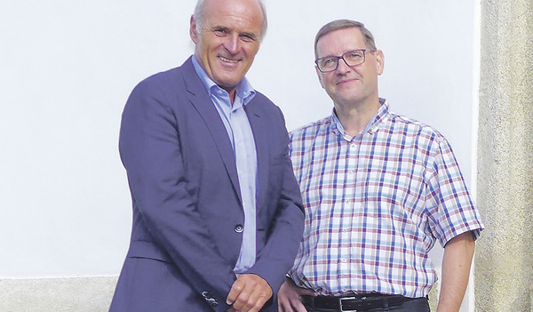 Dechant Mag. Hans Resch (rechts) ist Pfarrer in Bad Zell und Pfarrmoderator u. a. in Hagenberg. OStR Mag. Hubert Tischler ist Bürgermeister und Lehrer am Khevenhüller-Gymnasium Linz. 