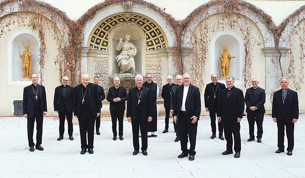 Im Erzbischöflichen Palais kamen die Bischöfe zusammen, bevor sie die Herbstvollversammlung im Dialoghotel der Fokolar-Bewegung „Am Spiegeln“ von 8. bis 11. November fortsetzten.