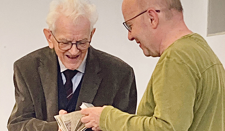 Der Referent der Tagung Univ.-Prof. Johannes Marböck (links) mit Diakon Peter Schwarzenbacher, der in der Personalstelle der Diözese für die Diakone zuständig ist.  