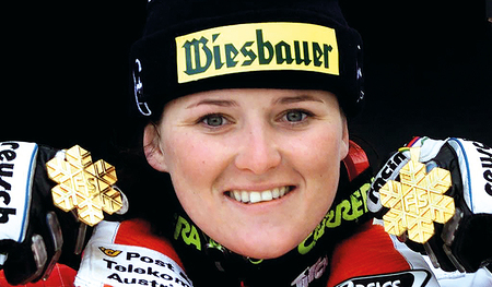 Alexandra Meissnitzer 1999 bei der Ski-WM in Vail/Beaver Creek mit ihren Goldmedaillen im Riesenslalom und Super-G.   