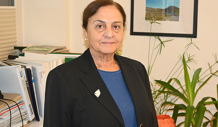 Sumaya Farhat-Naser (75) war Universitätsdozentin u. a. für Botanik in Palästina, leitete das palästinensische Jerusalem-Zentrum für Frauen und lehrt zum Thema Gewaltfreiheit. Zudem ist sie Autorin und Trägerin zahlreicher internationaler Auszeichnun