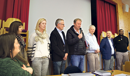 Das Kernteam (im Bild) mit Dechant Christoph Mielnik leitet den Übergang.   