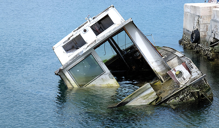 Das Leben ist nicht immer erfolgreich. Gott ist in solchen Situationen anwesend, nicht abwesend. 