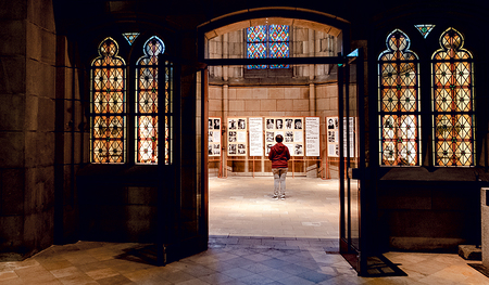 Die Ausstellung in der rechten Turmkapelle des Mariendoms.