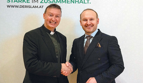 Biko-Generalsekretär Peter Schipka mit Ümit Vural, Präsident der Islamischen Glaubensgemeinschaft in Österreich. 