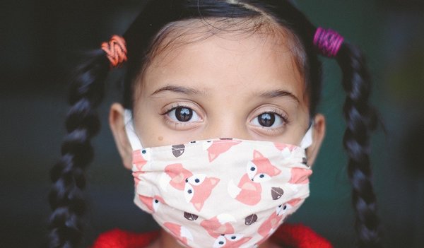 Kinder wurden von Demonstrant/innen verunsichert. (Symbolfoto)