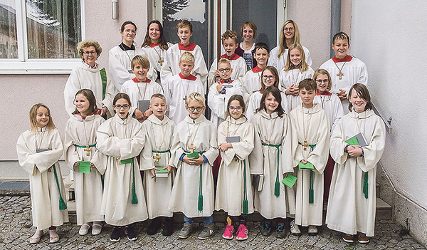 Die Ministrantenschar von Bad Schallerbach  