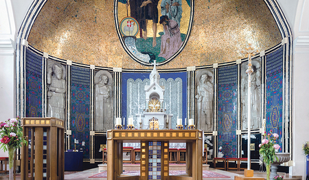 Leopold Forstner und Wilhelm Bormann, Apsis der Pfarrkirche von Ebelsberg, 1908–1913.