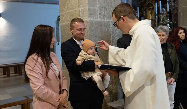 Eine der Portraitierten ist Robert Janschek, tätig in der Pfarre Gallneukirchen.