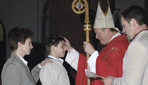 Firmung 2006, Firmung, Firmspendung, Abt Martin Felhofer OPraem, Felhofer, Abt, Aigen-Schl?gl, Pr?monstratenser, Pfarre Herz-Jesu Linz, Pastoralassistent Wolfgang Thaller,  Linz-Herz Jesu, Firmlinge 


Franz Maria Glaser
Einfaltstra?e 7, 4020 Linz
BL