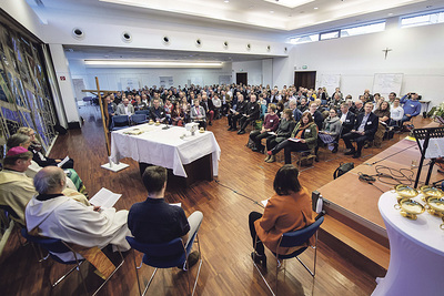 Beim Abschluss-Gottesdienst. 