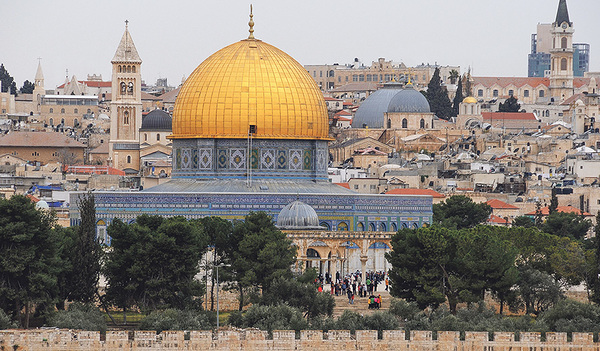Blick vom Ölberg auf den Felsen-dom in Jerusalem 