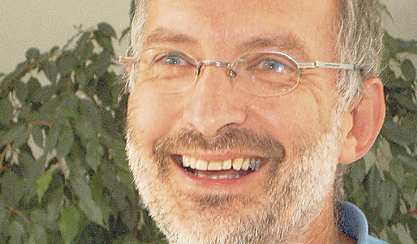 Mag. Wolfgang Singer ist Psychotherapeut, geistlicher Begleiter und Seelsorgeteam-Begleiter in Steyrermühl.   