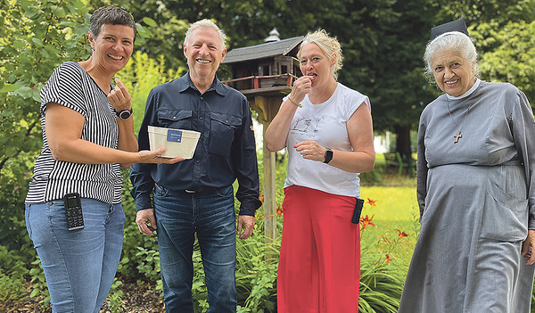 Bei der Übergabe der großzügigen Spende 