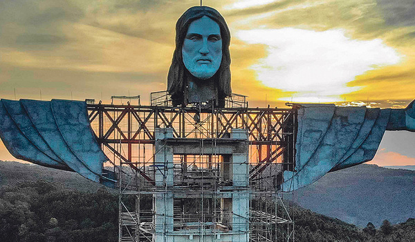 Die Statue in Encantado wird mit 43 Metern Höhe sogar das Vorbild in Rio de Janeiro übertreffen.