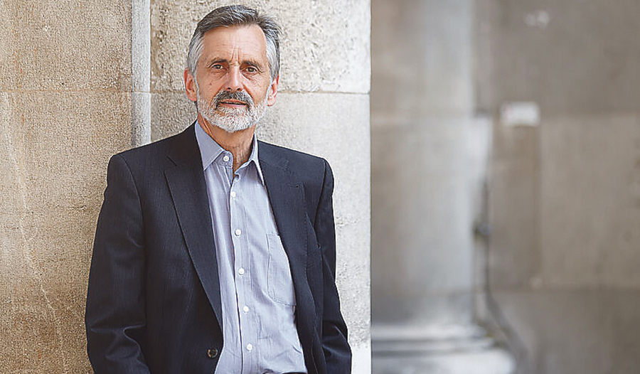 Gerhard Marschütz war Professor für Theologische Ethik an der Katholisch-Theologischen Fakultät der Universität Wien (Ruhestand 2021). 