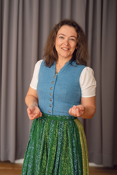 Sabine Haslinger bringt anderen das Jodeln näher.