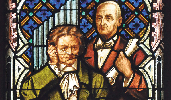 Detail eines Gemäldefensters im Mariendom: Anton Bruckner (rechts) mit Ludwig van Beethoven.