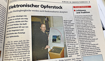 Erstmals konnte direkt in der Kirche bargeldlos gespendet werden.  