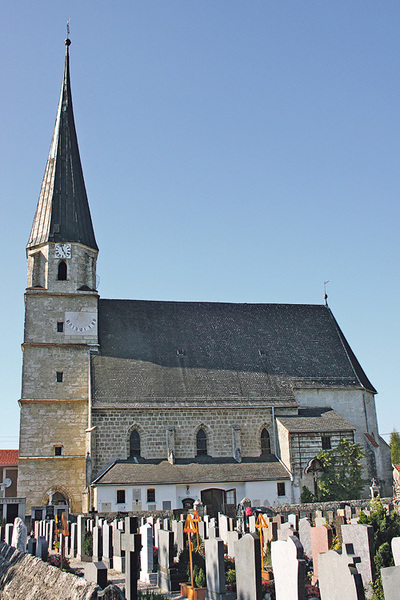 Pfarrkirche Schwand. Pfarradministrator: Mag. P. Efrem Miroslaw Dudzik OFM   