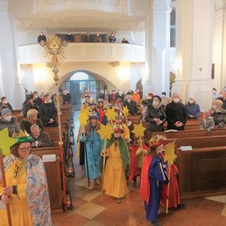 Sternsinger/innen der Pfarre Mattighofen                          