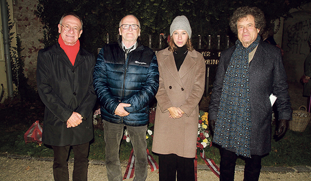 Die Gedenkredner:innen v. r.: Hanno Loewy, Laurien Scheinecker und Werner Retzl mit  MKÖ-Vorstand Robert Eiter.   