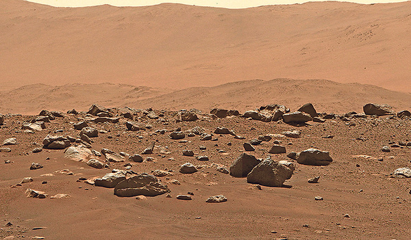 Etwas eintönig, aber dennoch faszinierend: ein Foto der Marsoberfläche aus dem Februar 2021