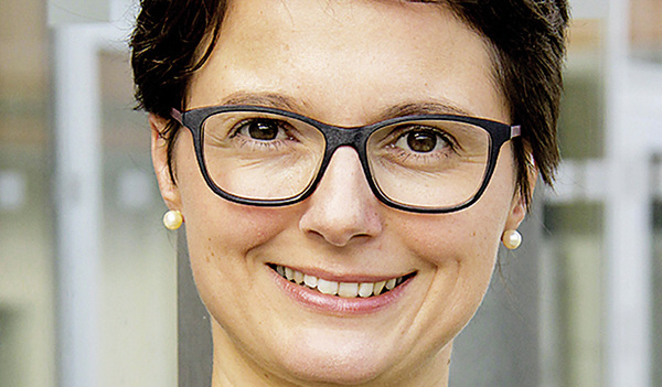 MONIKA SLOUK monika.slouk@ koopredaktion.at