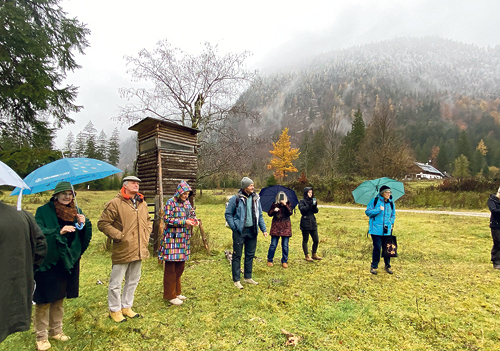 Der Große Welt-Raum-Weg wird erstmals eröffnet, hier: Station bei der  Rettenbach-Alm. 