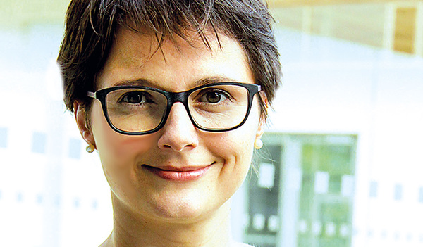 MONIKA SLOUK monika.slouk@koopredaktion.at