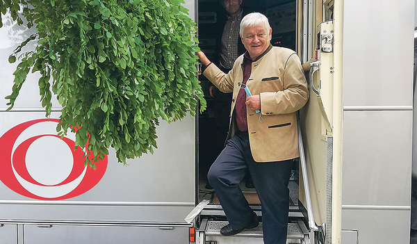 „Der Lotse geht von Bord“: Johann Großruck hört nach 40 Jahren als Übertragungsleiter auf.    