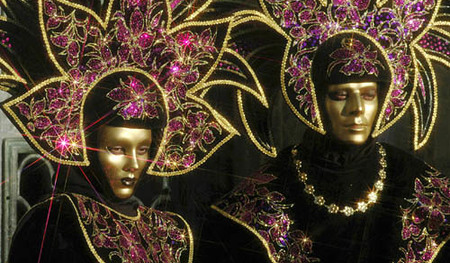 Reise zum Karneval in Venedig, Venedig, Venezia, Italien, Masken, Menschen, Spass, Verkleidung, Kinder, Musik, Bus, Busreisen, Kastler, Reisen, Fahrt, Maskerade, Fasching, Faschingssamstag, Sonne, Sonnenschein, Clown, Gassen, Kan?le, Kanal, Kirchen, 