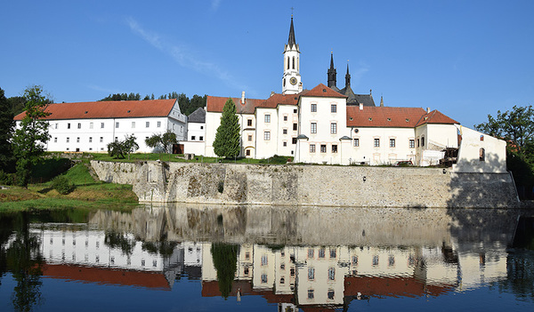 Das Stift Hohenfurt (Vyssi Brod) liegt nahe der österreichischen Grenze im südlichen Tschechien.