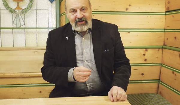 Thomáš Halík ist Professor für Soziologie an der Universität Prag und Pfarrer an der Akademischen Gemeinde Prag sowie Präsident der Tschechischen Christlichen Akademie. Sein Buch „Geduld mit Gott“ wurde als bestes theologisches Buch in Europa ausgeze