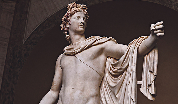 Fast fünf Jahre lang mussten die Besucher der Vatikanischen Museen auf den „Apollo von Belvedere“ verzichten. Nun ist der antike Gott frisch restauriert wieder an seinem Platz.  