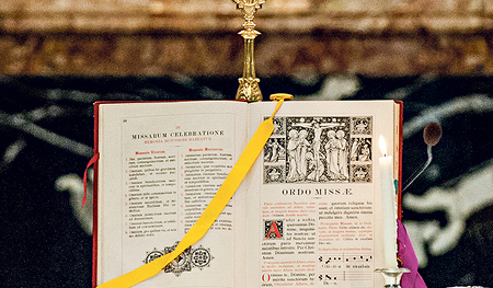 Der Konflikt mit den Piusbrüdern geht weiter als der Streit um die Form und Sprache der Liturgie. 