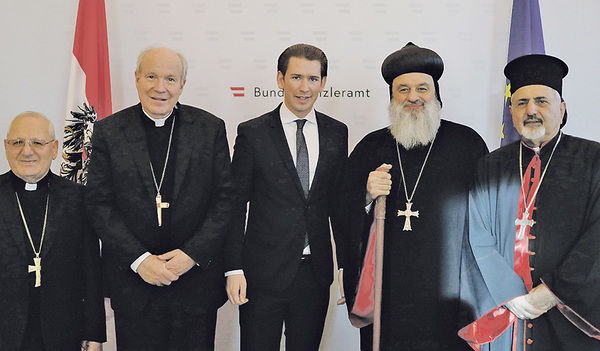 Bundeskanzler Sebastian Kurz hat am 11. Dezember 2018 die drei Kirchen­oberhäupter in Wien getroffen (li.: Louis Raphael Sako; v. re.: Ignatius Yousef III. Younan und Ignatius Aphrem II.). Die Bundesregierung wird eine Million Euro für die Christen i