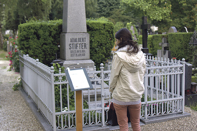 Eines der berühmtesten Gräber am Barbarafriedhof: Adalbert und Amalie Stifter. 