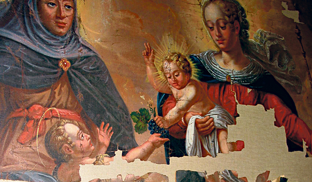 Gemälde mit Schadstellen, kostbares Glasfenster: In den Praxismodulen werden Fallbeispiele besprochen und Tipps für adäquate Pflege gegeben.   