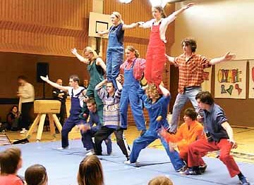 OLYMPUS DIGITAL CAMERA         