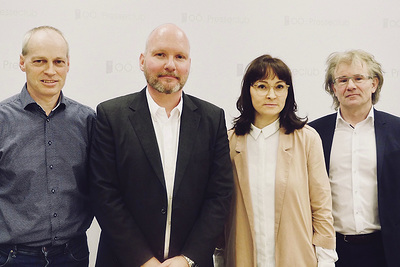 (V.l.n.r.): Mag. Stefan Hindinger, Wohnungslosenhilfe, Rechtsgutachter Dr. Christopher Frank, MMag.a Magdalena Danner, migrare, und Rechtsantwalt Mag. Markus Hager.  