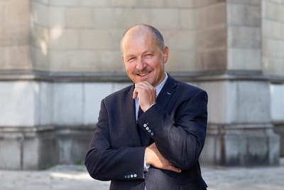 Josef Lugmayr ist Beziehungs-, Ehe- und Familienseelsorger der Diözese Linz